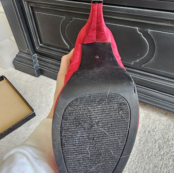 Pumps - Picture 2 of 4